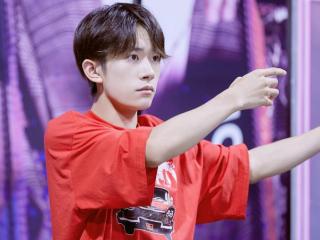 易烊千玺当评委的综艺节目，易烊千玺被曝迎来导师综艺