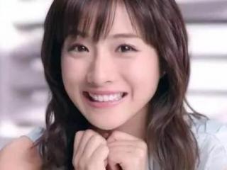 爱情笑话哄女友开心短信，哄女朋友开心的笑话故事