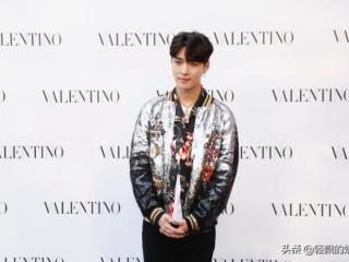 吴亦凡和张艺兴同台，张艺兴与吴亦凡同台