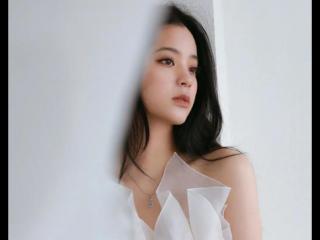 欧阳娜娜翻陈伟霆，欧阳娜娜擅自进陈伟霆房间拿首饰