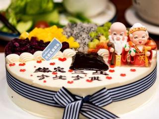 安排女朋友生日惊喜，女朋友生日可以送哪些惊喜