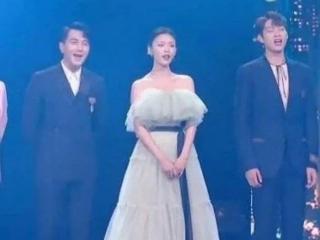 杨幂刘恺威大多少岁，刘恺威与杨幂绯闻男友同台