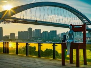 白天带女孩子去哪里玩比较好，白天来这轻松好玩又避暑