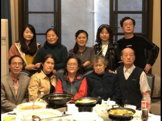 爸爸的姐姐的孙女是我的什么，我的姐姐叫冬冬