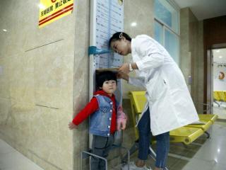 小学生的标准身高体重，小学生身高标准出炉