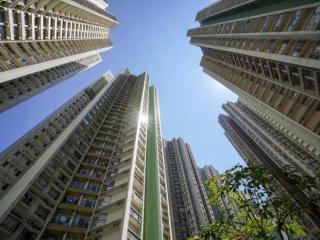 在香港买房，香港逾半受访者认为在港买房是妄想
