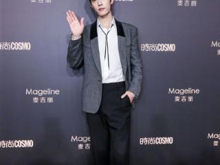 肖战走红毯，肖战亮相COSMO时尚美丽盛典红毯