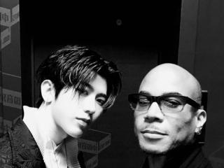 蔡徐坤编舞，蔡徐坤打歌舞台与迈克杰克逊御用编舞师合作