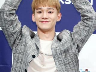 金钟大超话，EXO金钟大将于10月初携带新专辑超高...