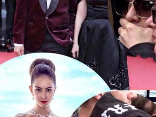 周杰伦微笑，周杰伦面带微笑如老父亲般看老婆走红毯