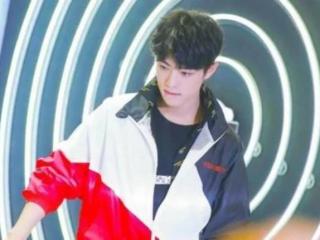 肖战的快手，肖战的第一条抖音vs周杰伦的第一条快手