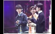 燚易烊千玺，TFBOYS易烊千玺18岁燚s生日会官宣