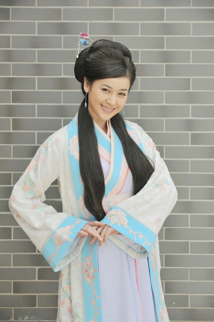 甄锡:相差12岁的婚姻刚刚好