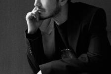 黄晓明谈自己退出一线，黄晓明发文退出