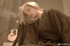 华晨宇今天涨了多少粉微博，华晨宇微博晒出新造型