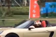 华晨宇开跑车图片，华晨宇粉丝开跑车不算啥