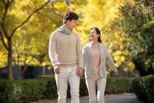 老公买房老婆该拿钱吗，老公要给婆婆买房