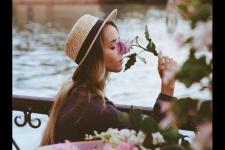 怎么判断女人会不会出轨（怎样判断女人是否出轨）