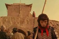 苦海翻起爱恨（苦海翻起多少的爱恨）