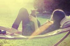 把老公卖给小三（小三把公司机密卖给对手公司）