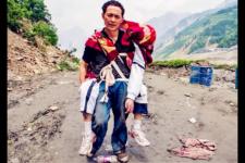 汶川地震尸体图片（汶川大地震徒步25公里）