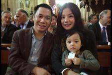 赵薇老公黄有龙资料（赵薇丈夫黄有龙身欠巨额债务）