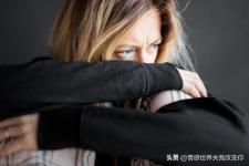 妻子离婚不离家怎么办（离婚不离家;原因在这里）