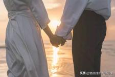 女朋友坚决提出分手如何挽回（女朋友闹分手怎么挽回）