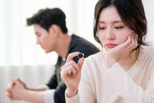 离婚官司的律师收费标准计算（离婚请律师如何收费）