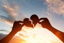 夫妻感情破裂了怎么挽回（如何挽回破裂的感情）