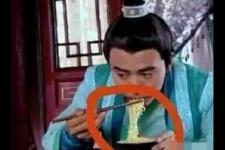 忍不住笑（第一张我忍不住笑了）