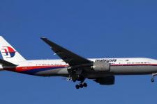 女子开飞机（驾驶上百吨大客机满天飞）