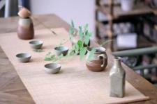 含泪奔跑 华丽跌倒（一边含泪奔跑）